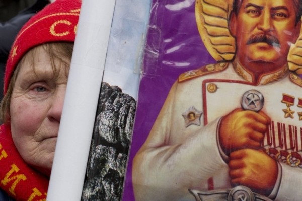 «Красный шабаш»:  призрак коммунизма носится по России вместе со свиньями и Марией Шукшиной
