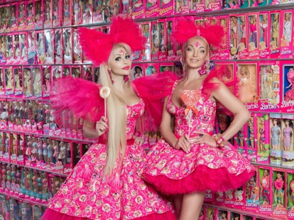 «Русская Барби» певица Таня Тузова не верит в запрет куклы