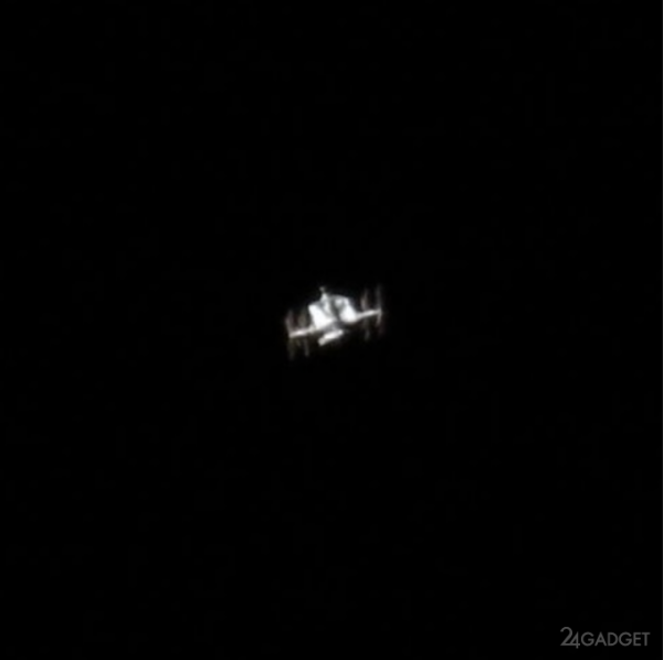 Выроненную космонавтами сумку можно увидеть в бинокль (3 фото + видео)